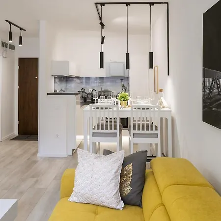Divat - Smart Homes * Γκιόρ