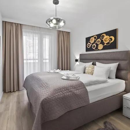Divat - Smart Homes Apartament